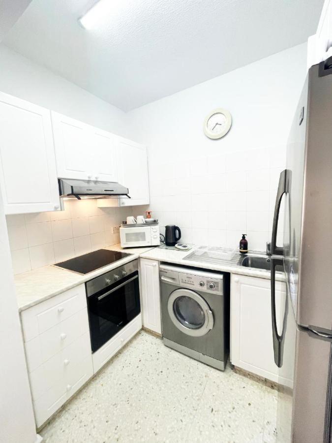 Direct Sea View & Quality Bed - Kings Palace 1 Bed Paphos Luaran gambar
